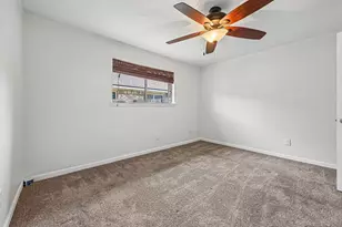4418 Saffron Ln, Friendswood, TX 77546 - Photo 13
