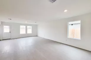 15675 Plum Brk Dr, Conroe, TX 77303 - Photo 9