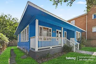 2907 Ave M 1/2, Galveston, TX 77550 - Photo 1