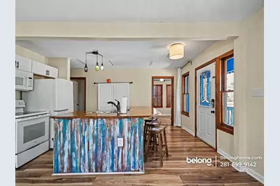 2907 Avenue M 1/2, Galveston, TX 77550 - Photo 5