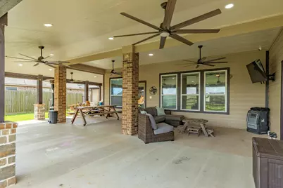 441 Twin Lakes Boulevard W, West Columbia, TX 77486 - Photo 5