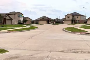 8310 Rose Petals Ln, Rosharon, TX 77583 - Photo 27