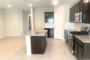 8310 Rose Petals Ln, Rosharon, TX 77583 - Photo 9