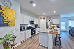 8522 Kokernot Ln, Rosharon, TX 77583 - Photo 5