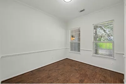14 S Rambling Ridge Place, The Woodlands, TX 77385 - Photo 9