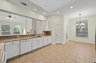 14 S Rambling Ridge Pl, The Woodlands, TX 77385 - Photo 17