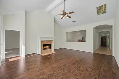 14 S Rambling Ridge Place, The Woodlands, TX 77385 - Photo 11