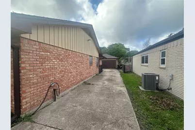 8519 Leader Street, Houston, TX 77036 - Photo 25