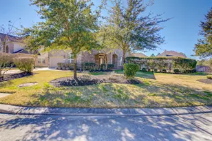 87 N Pinto Point Cir, Spring, TX 77389 - Photo 3