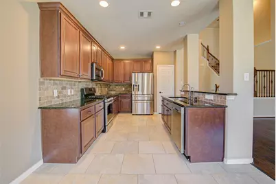 87 N Pinto Point Circle, Spring, TX 77389 - Photo 17