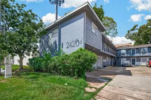 2420 McDuffie St, Houston, TX 77019 - Photo 1