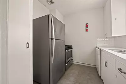 2420 McDuffie Street #6, Houston, TX 77019 - Photo 11