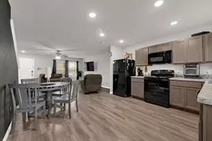 11 Becca Ct, Brookshire, TX 77423 - Photo 7