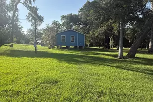 292 Manila Dr, Angleton, TX 77515 - Photo 5