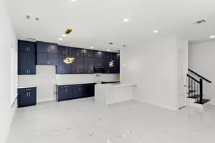 7554 Dyer St, Houston, TX 77088 - Photo 5