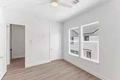 7554 Dyer Street, Houston, TX 77088 - Photo 19