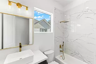 7554 Dyer St, Houston, TX 77088 - Photo 11