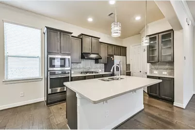 1504 Peyton Oaks Place, Houston, TX 77043 - Photo 17