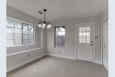 17010 Blue Mist Circle, Sugar Land, TX 77498 - Photo 9