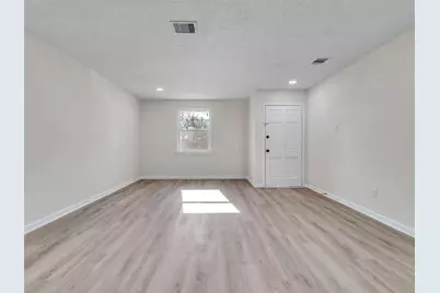4406 Trafalgar Drive, Houston, TX 77045 - Photo 7