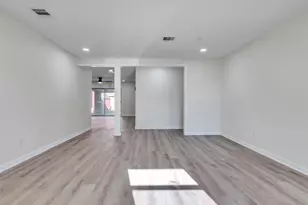 4406 Trafalgar Dr, Houston, TX 77045 - Photo 5