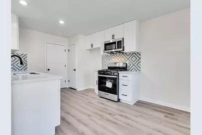 4406 Trafalgar Drive, Houston, TX 77045 - Photo 13