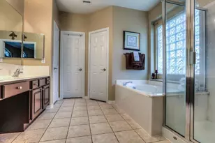 75 W Prairie Dawn Cir, The Woodlands, TX 77385 - Photo 9