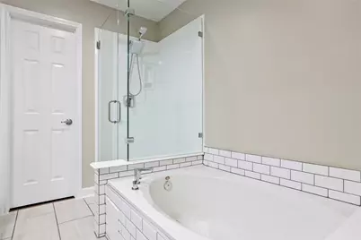 134 S Walden Elms Circle, The Woodlands, TX 77382 - Photo 23