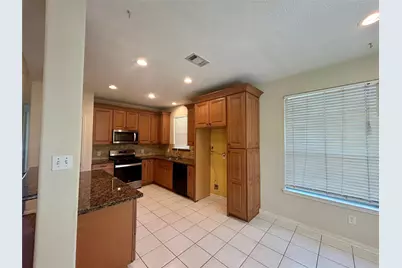 14 N Winterport Circle, The Woodlands, TX 77382 - Photo 13