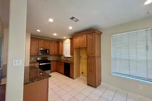 14 N Winterport Cir, The Woodlands, TX 77382 - Photo 13