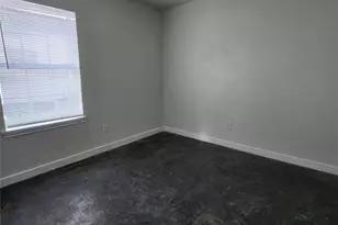 4710 Pelican St, Hitchcock, TX 77563 - Photo 9