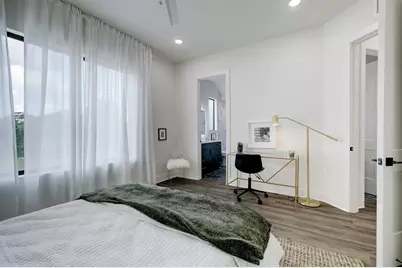 4722 Old Spanish Trail #B201, Houston, TX 77021 - Photo 13