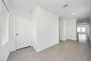 1218 Charlotte Wy, Wharton, TX 77488 - Photo 5