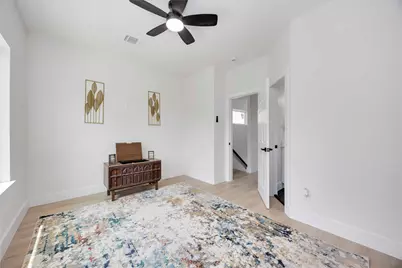 2108 Des Chaumes Street, Houston, TX 77026 - Photo 25