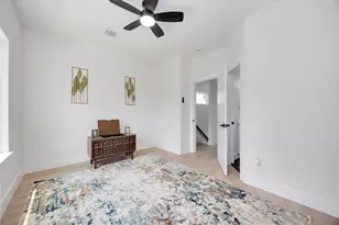 2108 Des Chaumes St, Houston, TX 77026 - Photo 25