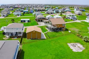 950 Seadrift Dr, Crystal Beach, TX 77650 - Photo 39