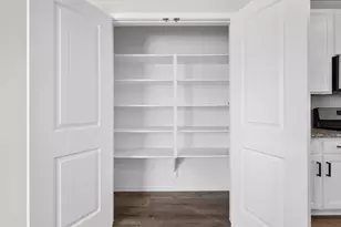 2546 Steelhead Dr, Conroe, TX 77384 - Photo 11