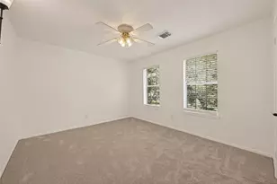 2431 Parkwood Ln, Sugar Land, TX 77479 - Photo 17