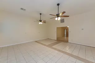 18610 Anne Dr, Webster, TX 77058 - Photo 17