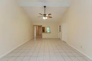 18610 Anne Dr, Webster, TX 77058 - Photo 25