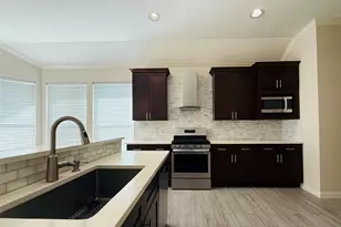 5222 Hanneck Valley Ln, Katy, TX 77450 - Photo 9