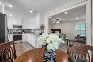 1255 E Pineshadows Dr, Sour Lake, TX 77659 - Photo 21