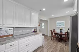 1255 E Pineshadows Dr, Sour Lake, TX 77659 - Photo 25
