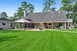 1255 E Pineshadows Dr, Sour Lake, TX 77659 - Photo 35