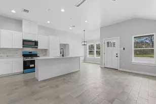 308 S 11th St, Conroe, TX 77301 - Photo 7