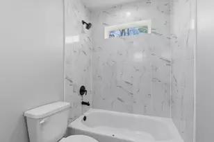 308 S 11th St, Conroe, TX 77301 - Photo 15