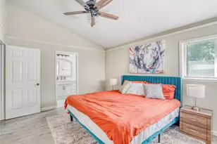 1715 Imperial Crown Dr, Houston, TX 77043 - Photo 5