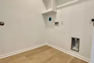 607 W Bayshore Dr, Palacios, TX 77465 - Photo 15