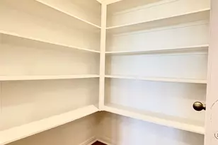 607 W Bayshore Dr, Palacios, TX 77465 - Photo 23