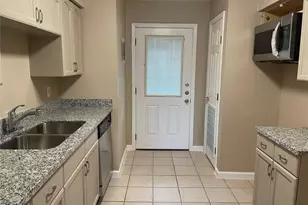 1914 Larrabee St, Seabrook, TX 77586 - Photo 3